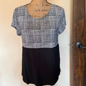 Women's Black and Gray Short Sleeve Blouse